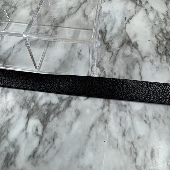 Tommy Hilfiger Womens Small Heart Logo Buckle Black Faux Leather Belt - Picture 10 of 16